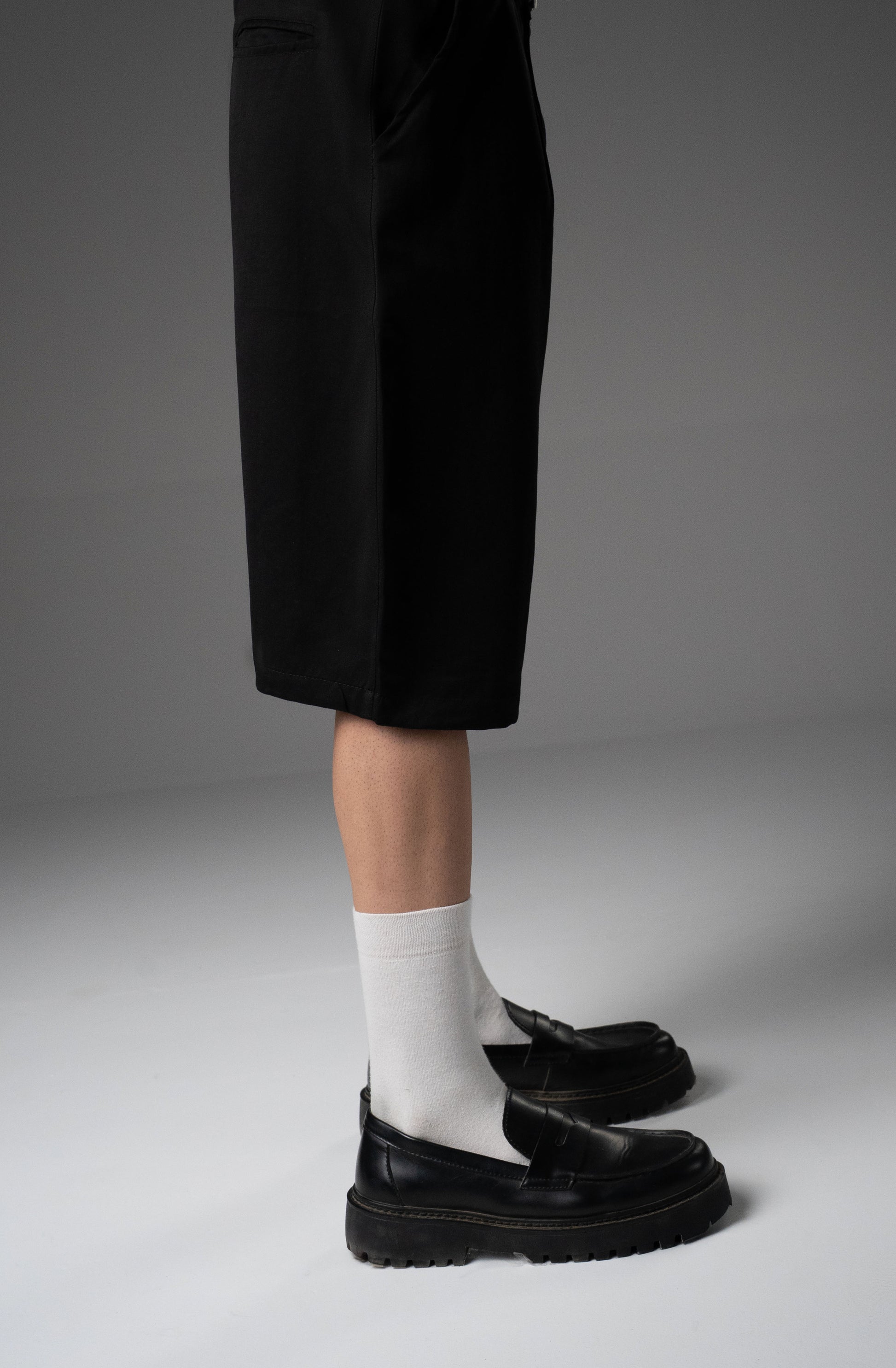 TAILORED SHORTS
