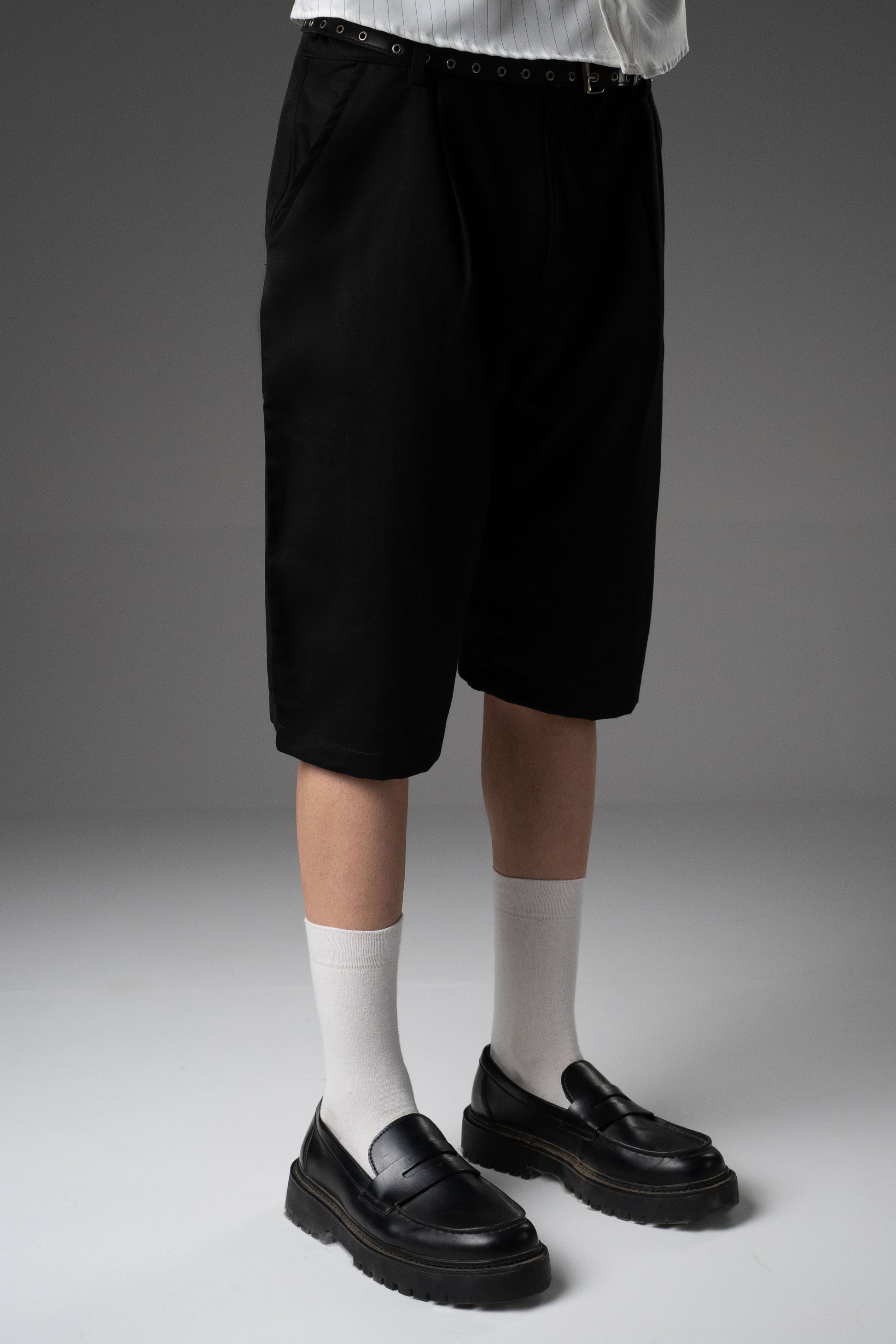 TAILORED SHORTS